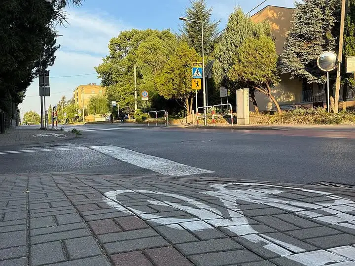 Bezpieczna droga do szkoły – jak przygotować dziecko przed 1 września