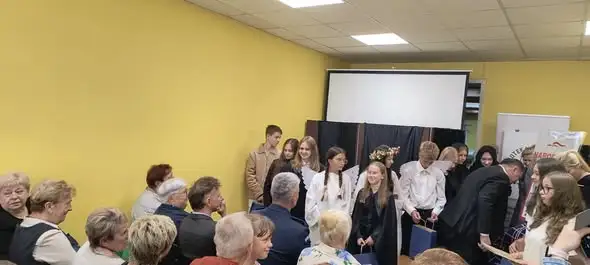 Narodowe Czytanie 2026: Uczniowie SP nr 2 w Praszce zaprezentowali 'Dziady’