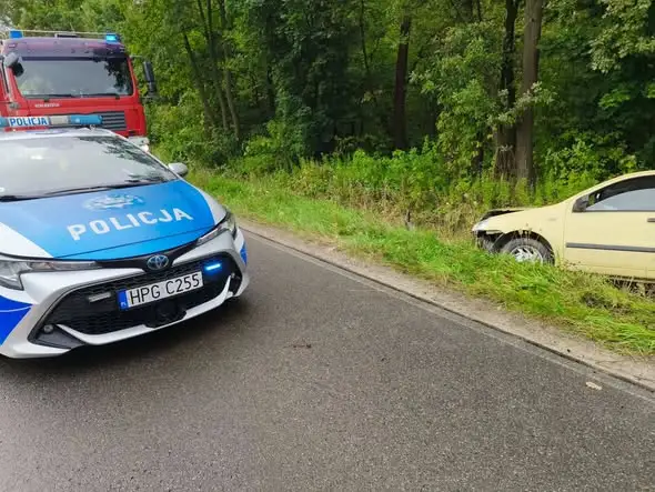 Wypadek w Wielopolu: interwencja służb ratunkowych