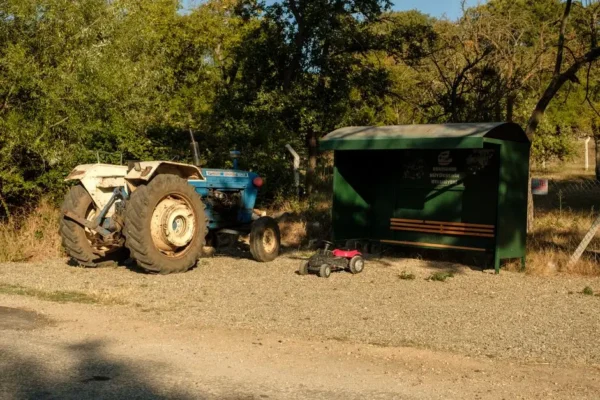 Pijany traktorzysta z 3 promilami zatrzymany przez świadka w Żytniowie