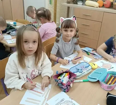 Przedszkolaki z gminy Słupca sadziły czosnek w ramach projektu „Wszechstronny Przedszkolak”