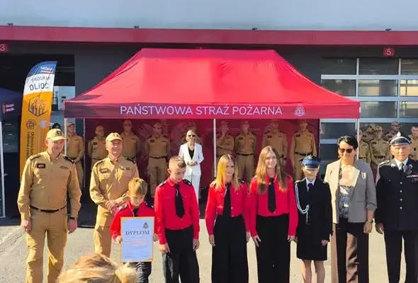 Młodzieżowa Drużyna Pożarnicza z Praszki nagrodzona w Opolu